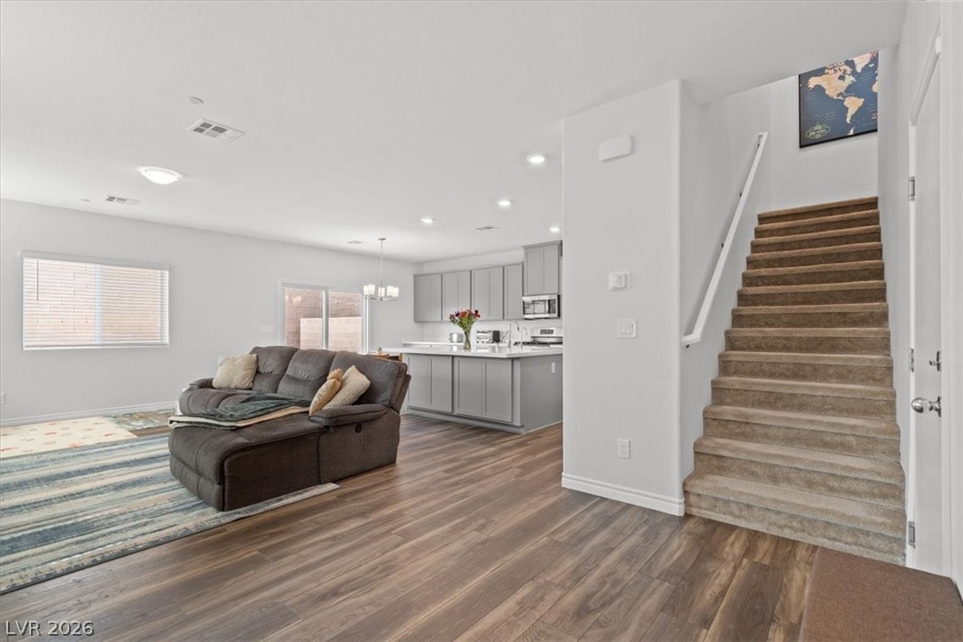 7013 Judith River Street