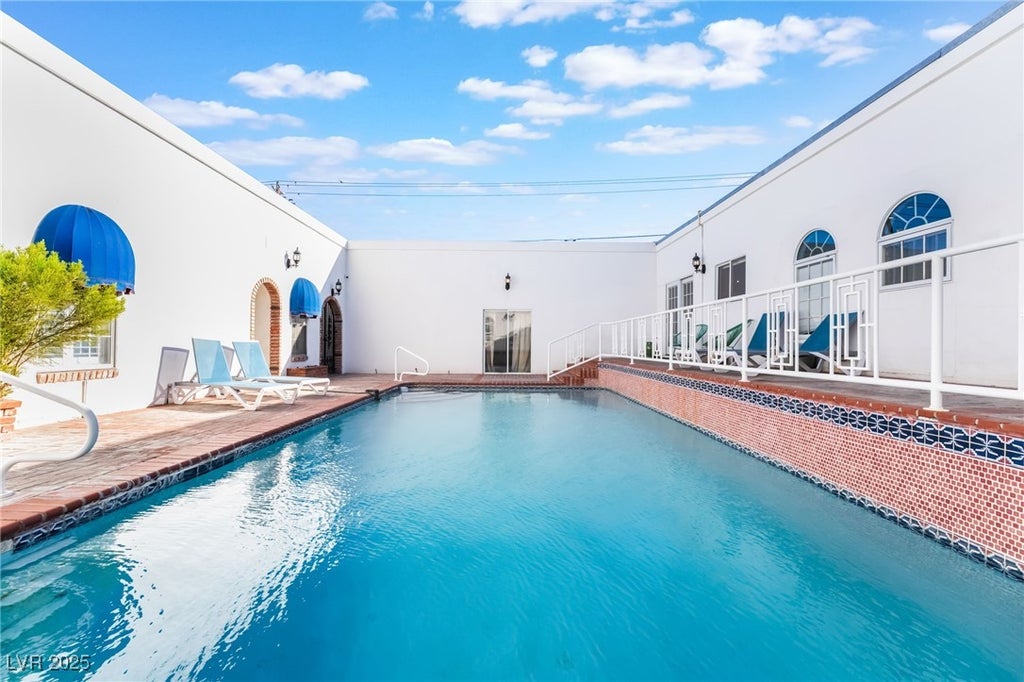 Photo of 909 Cashman Drive, Las Vegas, NV 89107 (MLS # 2723331)