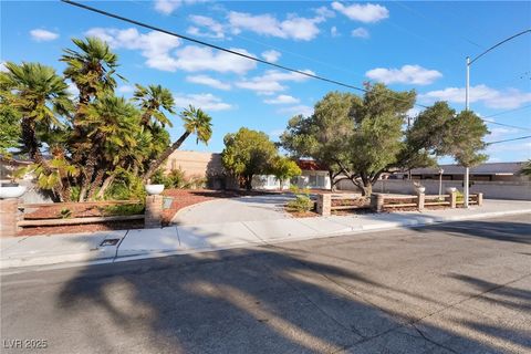 Photo of 909 Cashman Drive, Las Vegas, NV 89107 (MLS # 2723331)