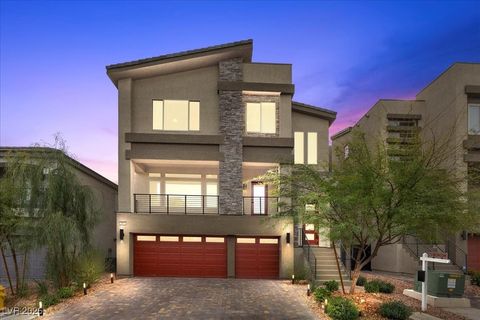 7077 Sunland Hills Avenue Las Vegas NV 89113