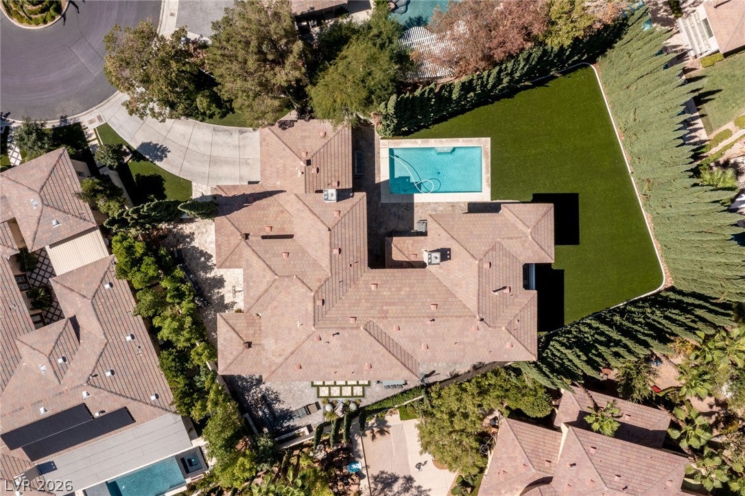 204 Satin Mist Court