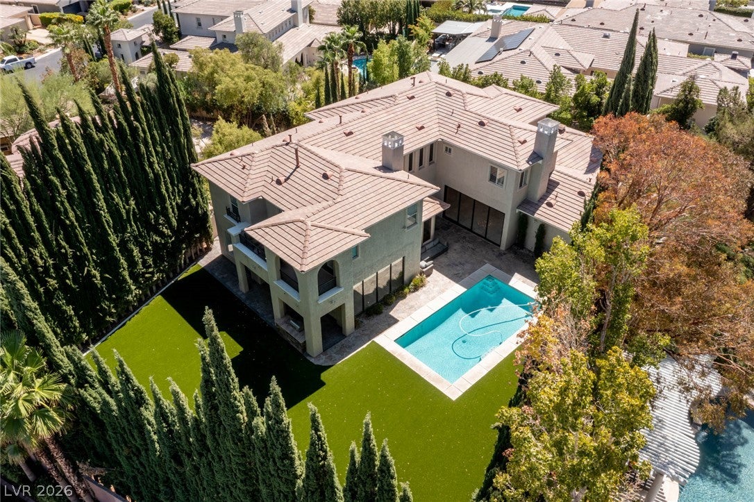 204 Satin Mist Court