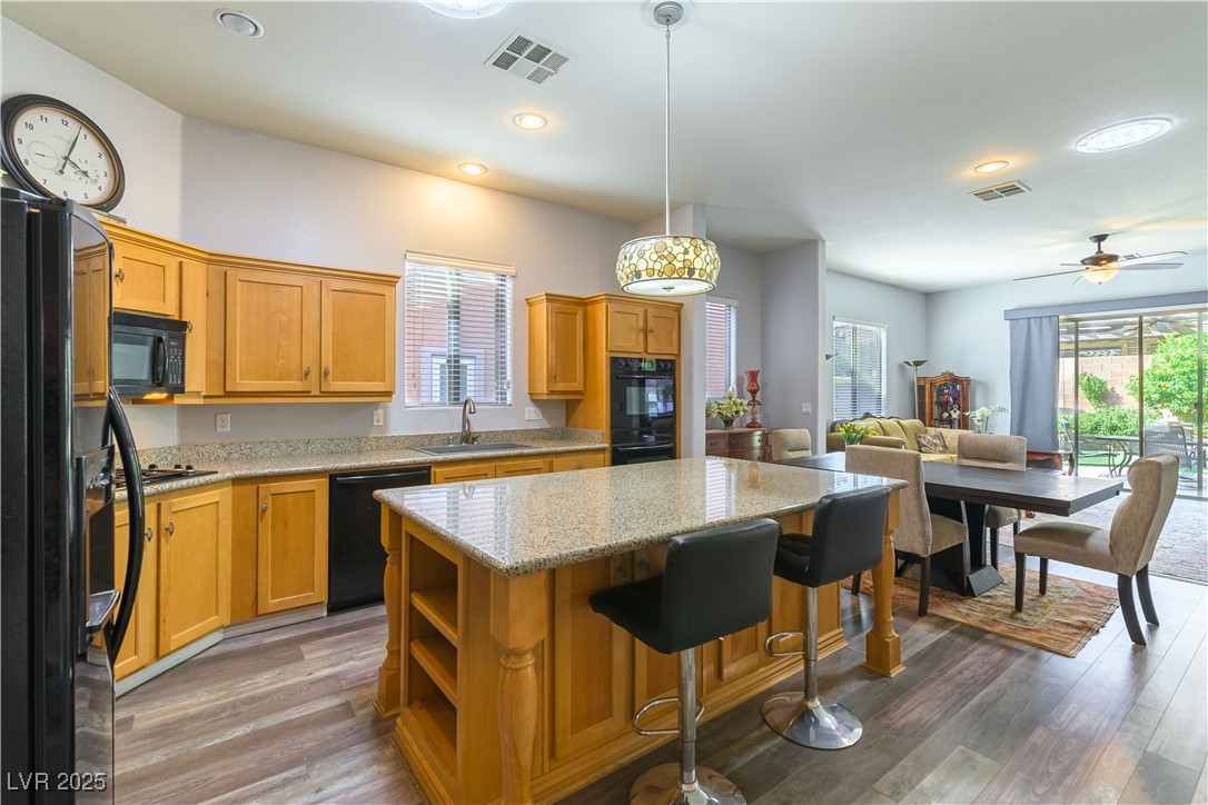 1004 Viale Placenza Place