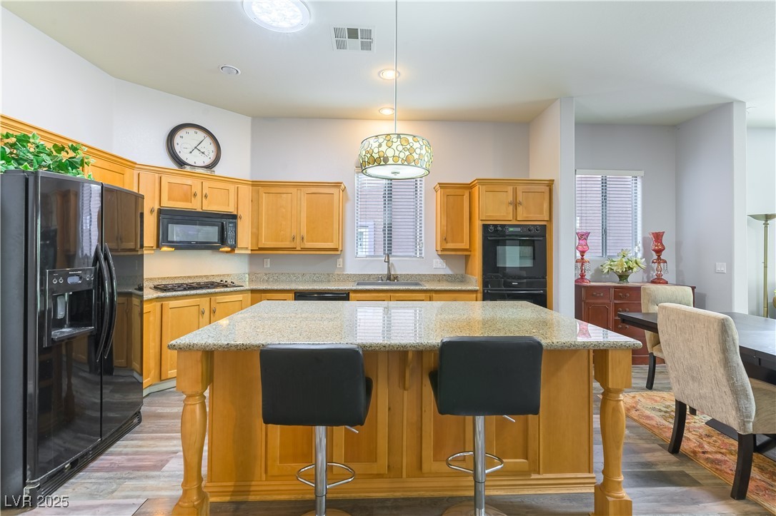 1004 Viale Placenza Place