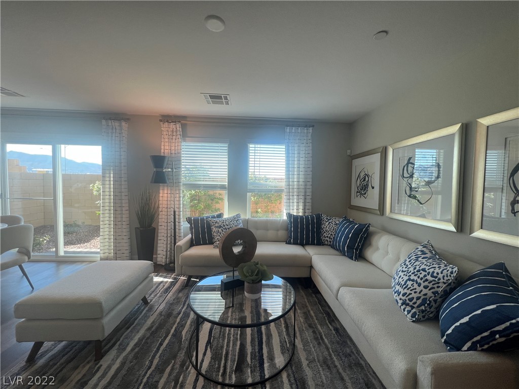 Photo 3 of 22 of 312 Silva Place townhome