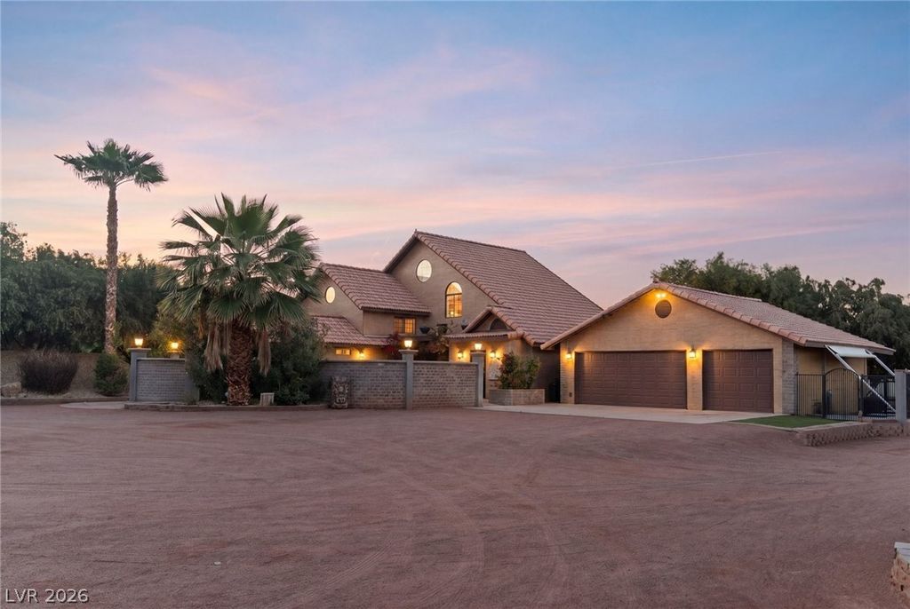 Photo of 6500 Bullring Lane, Las Vegas, NV 89130 (MLS # 2773425)