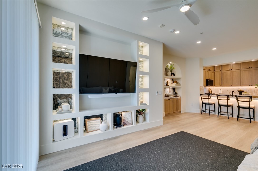 32 E Serene Avenue 207