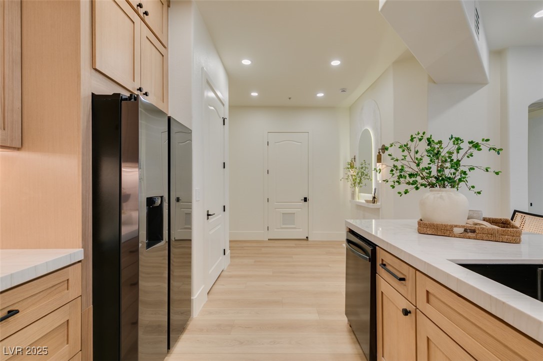 Las Vegas, Nevada 89123, United States, 2 Bedrooms Bedrooms, ,2 BathroomsBathrooms,Residential,Active,238281