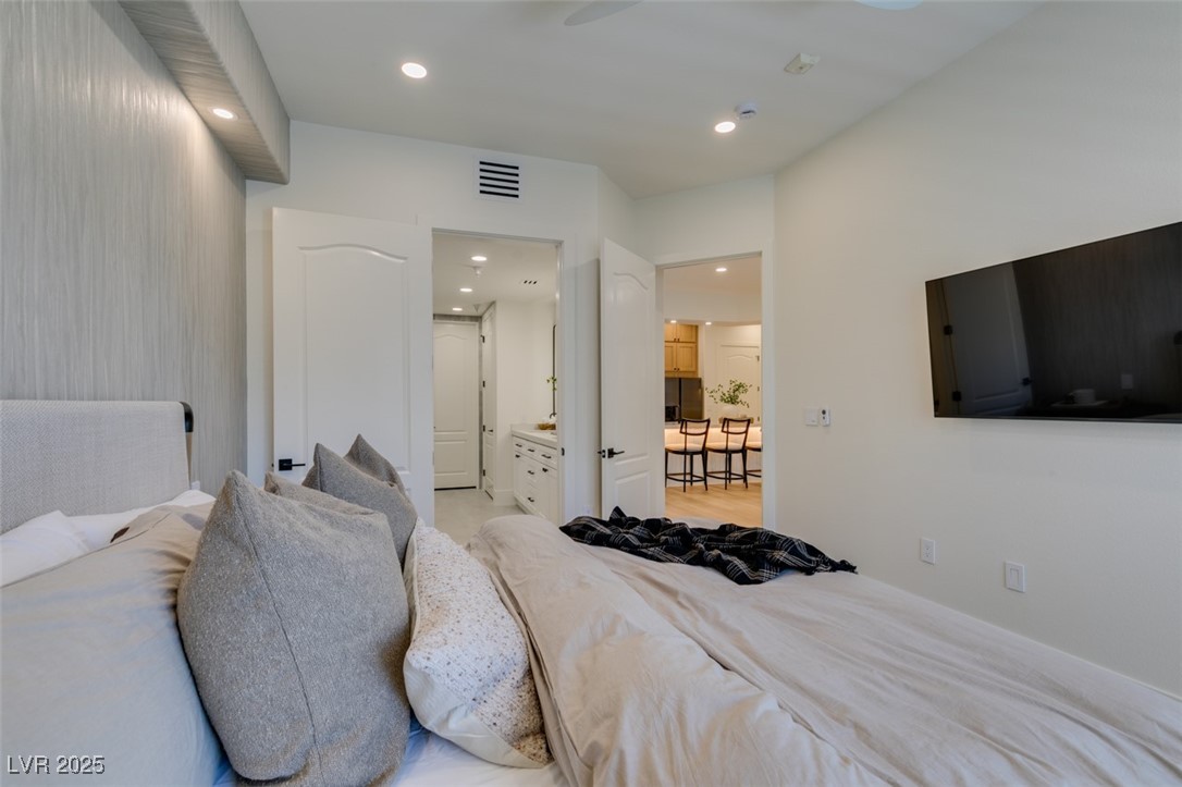 Las Vegas, Nevada 89123, United States, 2 Bedrooms Bedrooms, ,2 BathroomsBathrooms,Residential,Active,238281