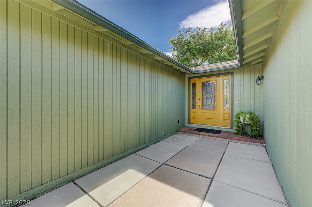 1320 Gloria Lane