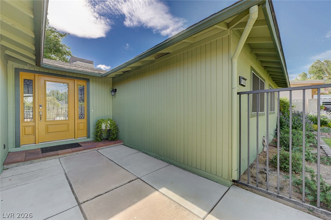 1320 Gloria Lane