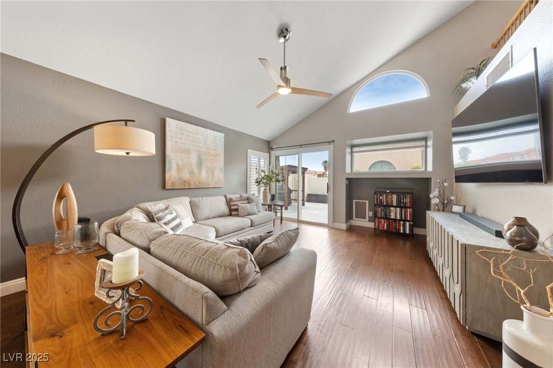 8780 Autumn Wreath Avenue, Las Vegas, Nevada image 4