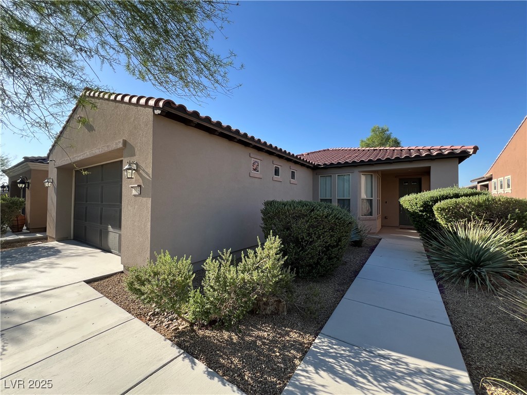 Properties 3 3813 Jasmine Heights Avenue