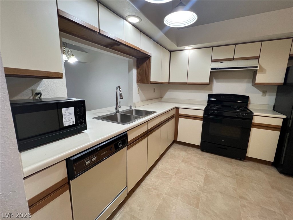 5205 Orchard Hills Avenue