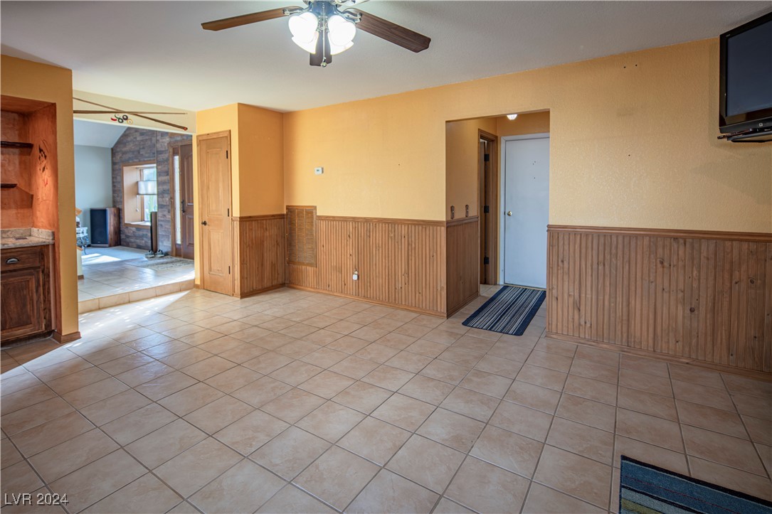 321 Simon Bolivar Drive, Henderson, Nevada image 9