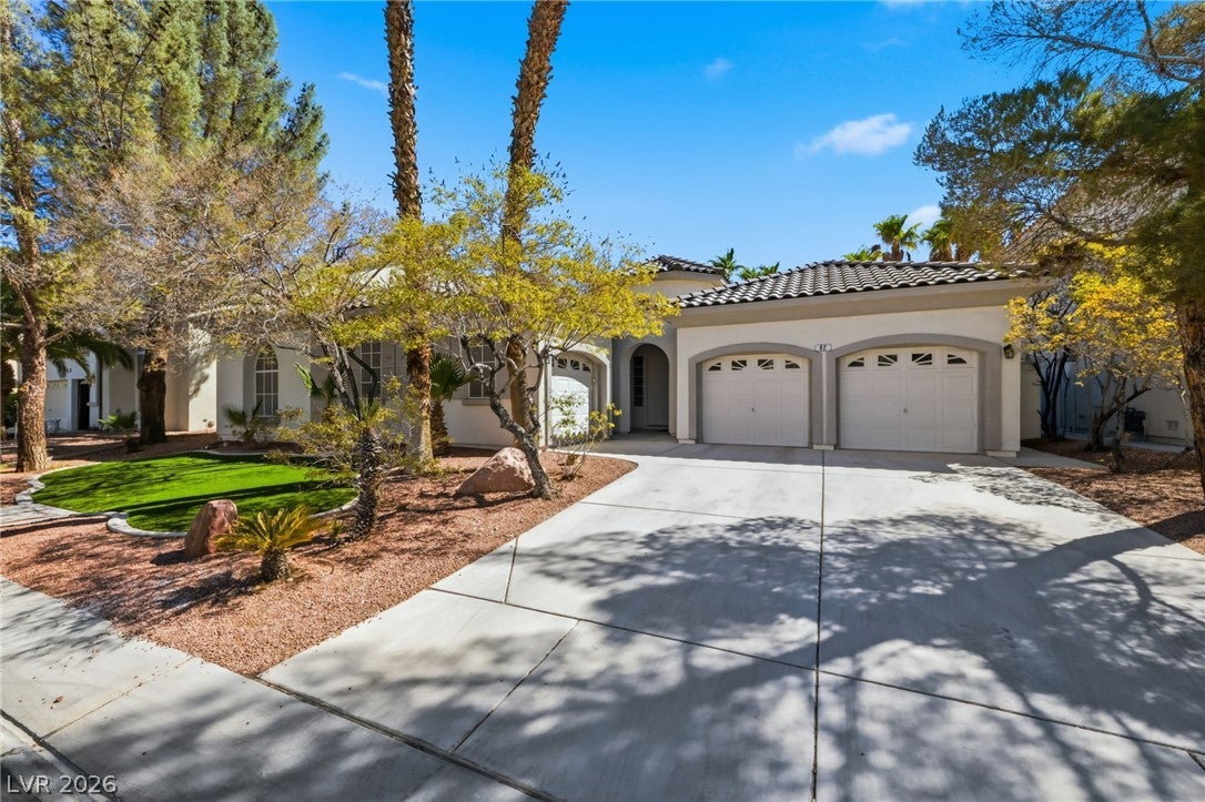 62 Cascade Lake Street