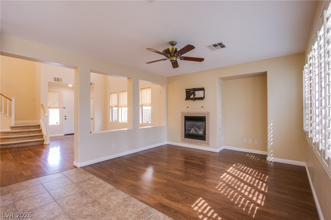 11245 Newbury Hills Avenue
