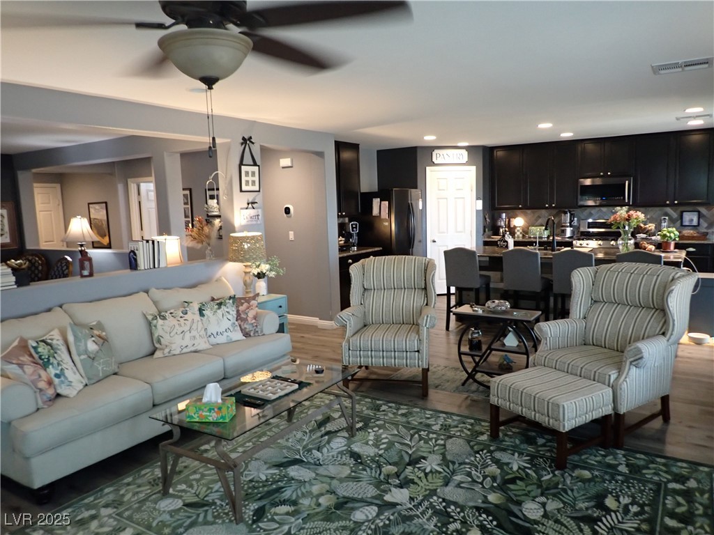 4361 Duck Harbor Avenue, North Las Vegas, Nevada image 6