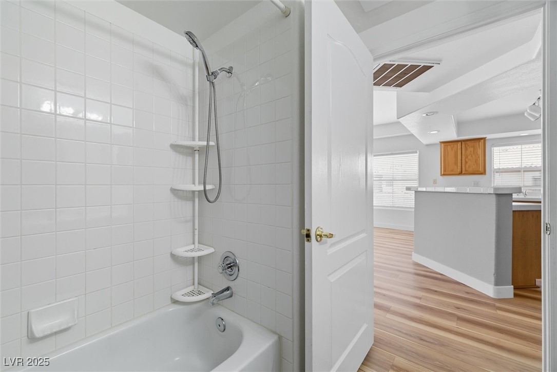 Las Vegas, Nevada 89108, United States, 2 Bedrooms Bedrooms, ,2 BathroomsBathrooms,Residential,Active,220616