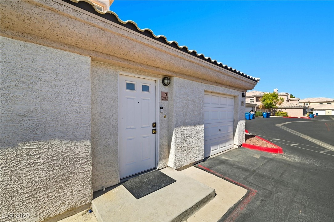 Las Vegas, Nevada 89108, United States, 2 Bedrooms Bedrooms, ,2 BathroomsBathrooms,Residential,Active,220616