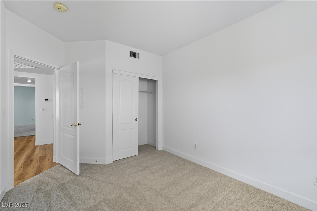 Las Vegas, Nevada 89108, United States, 2 Bedrooms Bedrooms, ,2 BathroomsBathrooms,Residential,Active,220616