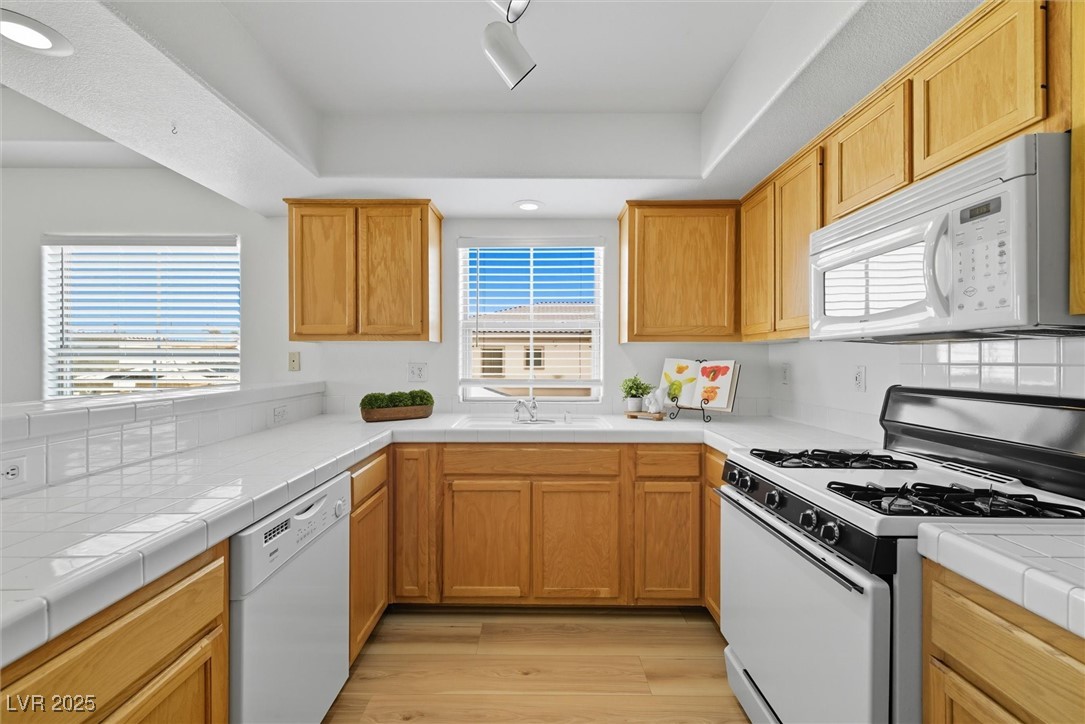 Las Vegas, Nevada 89108, United States, 2 Bedrooms Bedrooms, ,2 BathroomsBathrooms,Residential,Active,220616