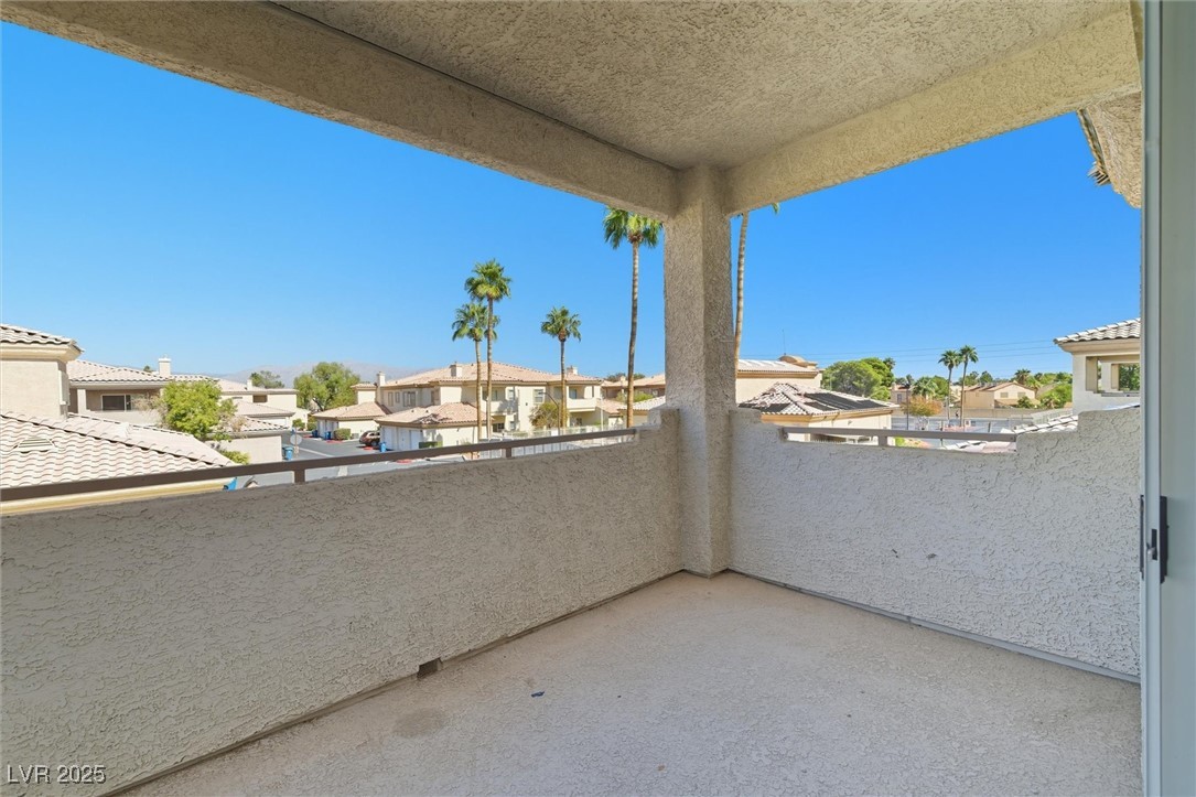 Las Vegas, Nevada 89108, United States, 2 Bedrooms Bedrooms, ,2 BathroomsBathrooms,Residential,Active,220616