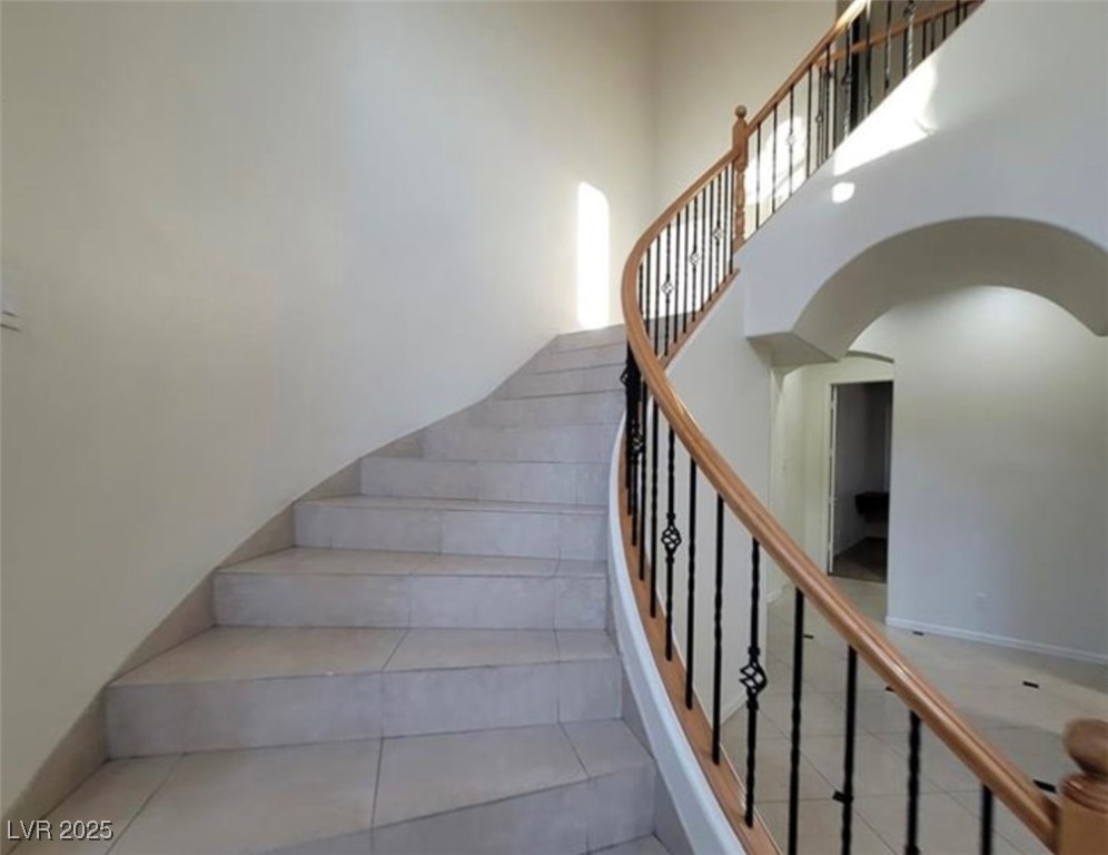 7728 Villa De La Paz Avenue