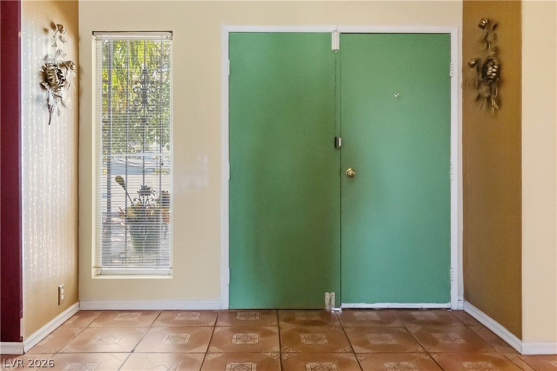 3232 Pawnee Drive