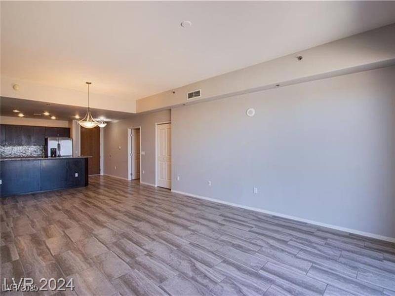 8255 Las Vegas Boulevard 1003