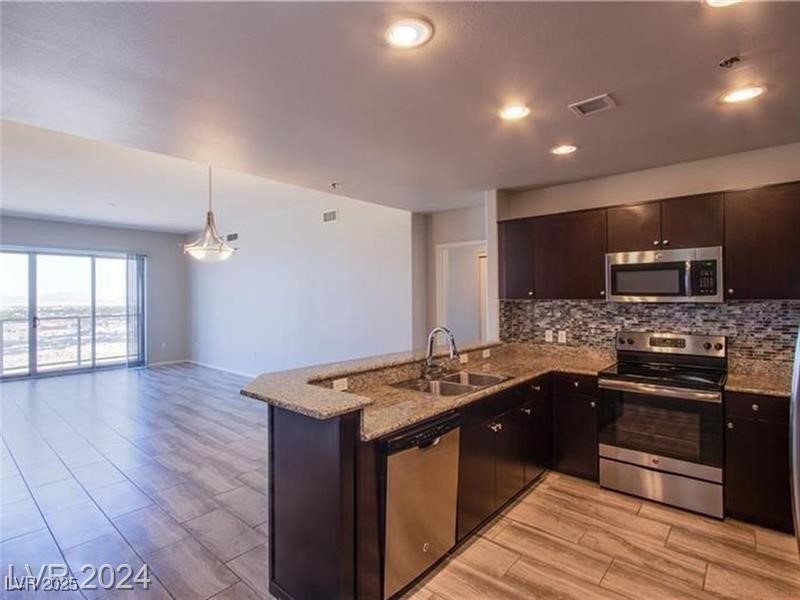 8255 Las Vegas Boulevard 1003
