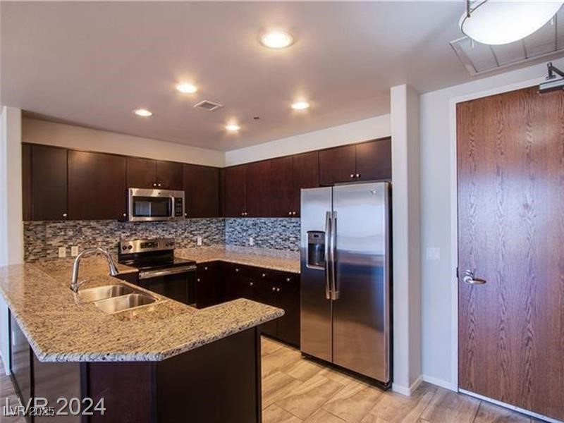8255 Las Vegas Boulevard 1003