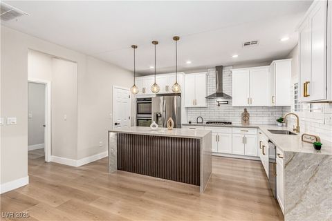 2424 Manchester Bay Avenue North Las Vegas NV 89031