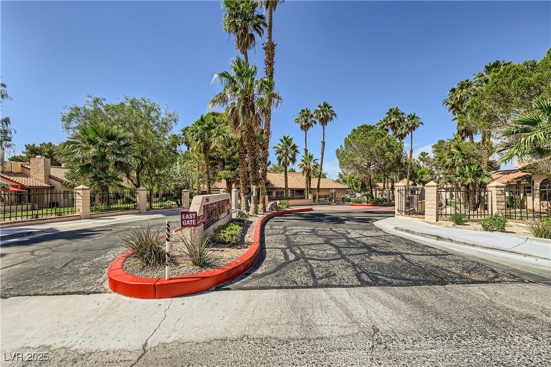 2708 Campo Verde Drive, Las Vegas, Nevada image 17