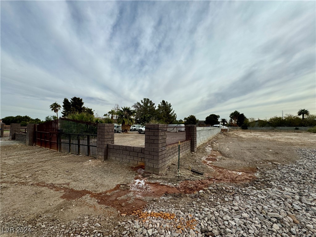 6010 Annie Oakley Drive, Las Vegas, Nevada image 16