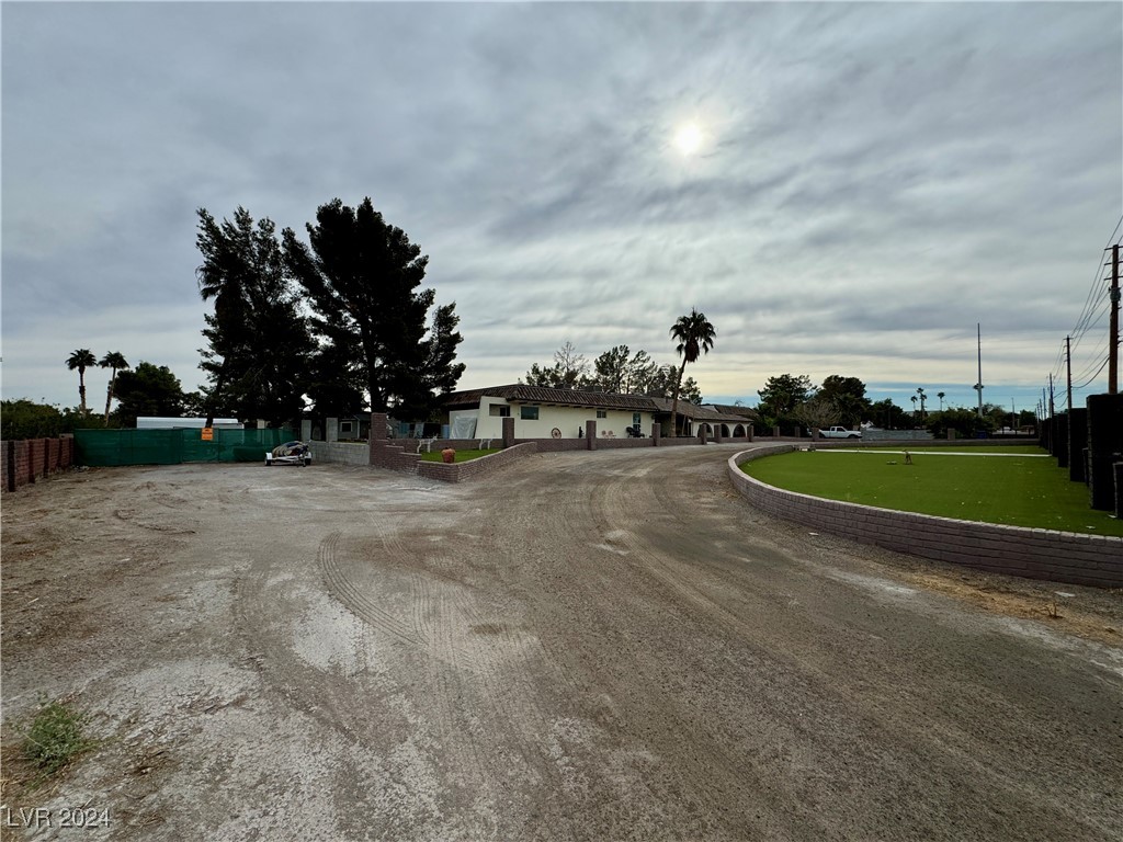 6010 Annie Oakley Drive, Las Vegas, Nevada image 8