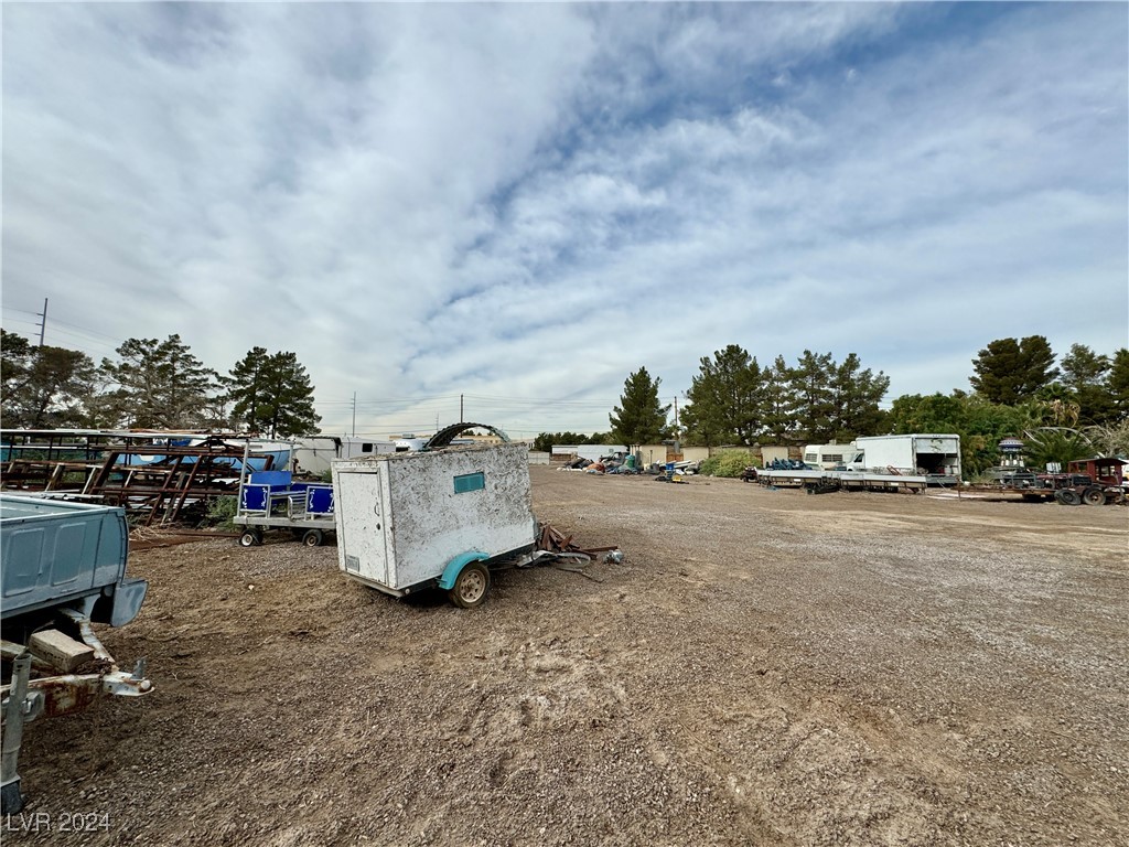 6010 Annie Oakley Drive, Las Vegas, Nevada image 19