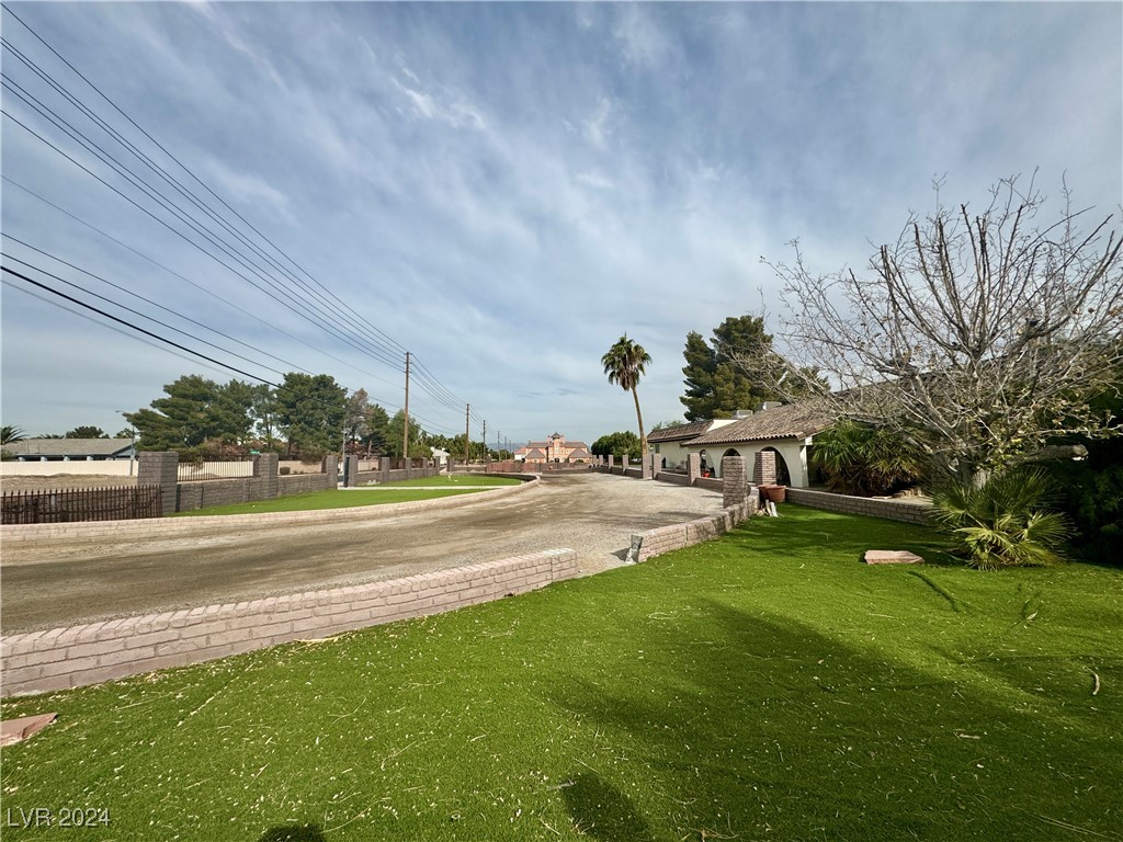 6010 Annie Oakley Drive, Las Vegas, Nevada image 5