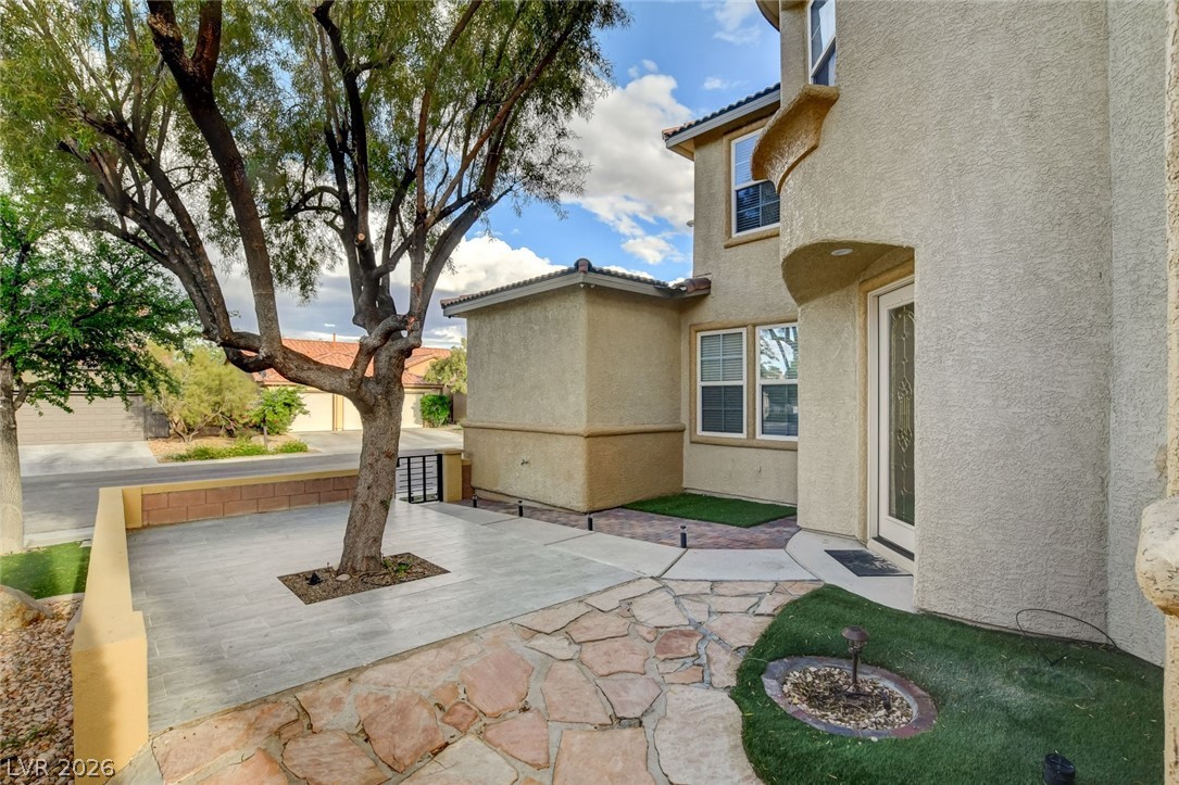 7771 High Chaparral Street