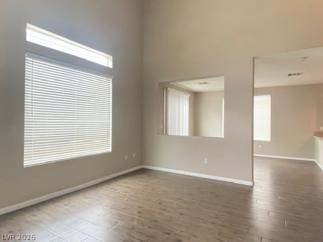 6269 Glimmering Light Avenue