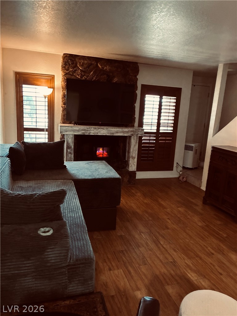 1629 Justin Court 1629