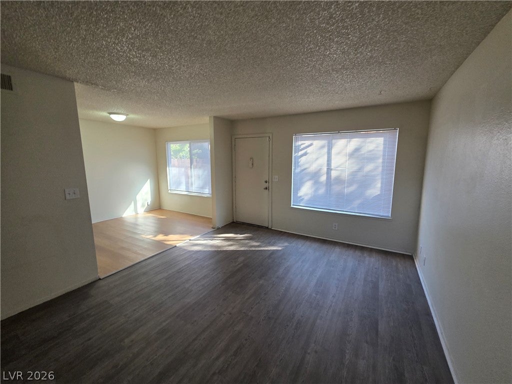4363 Spencer Street 8