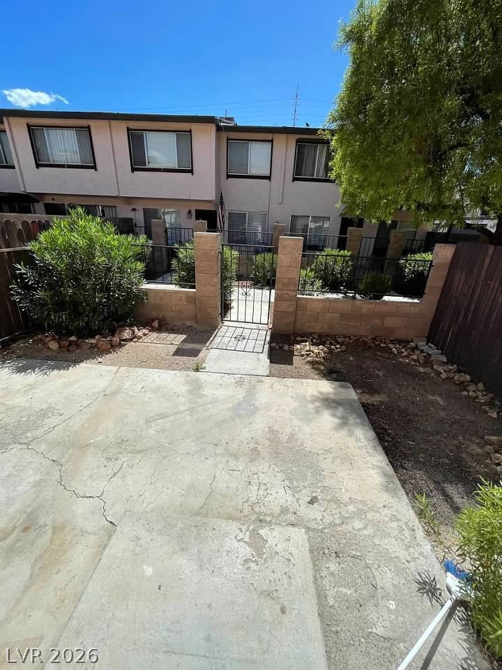 4363 Spencer Street 8