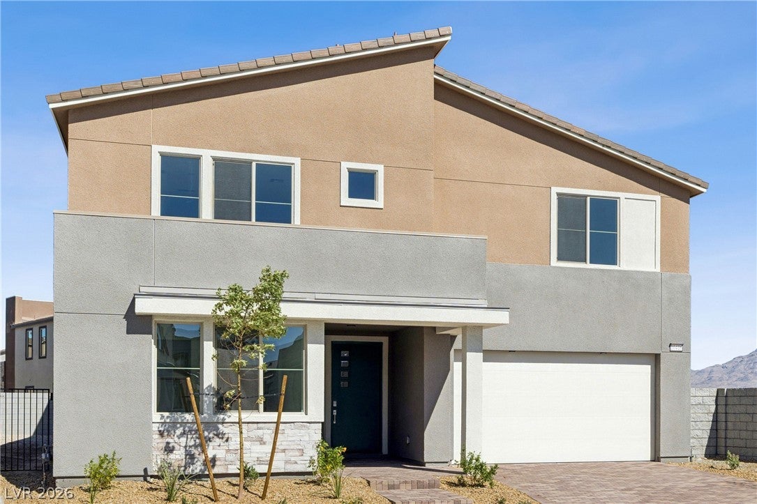 61 Bellissima Lago Court