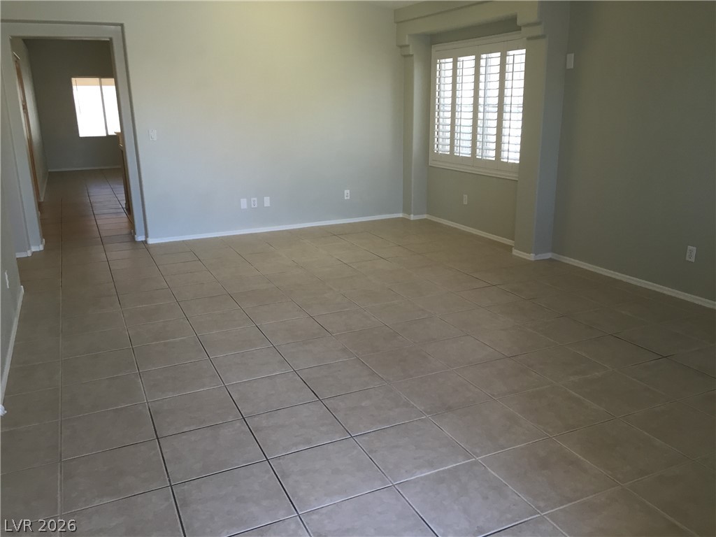 4371 MESA HILL Drive 4371