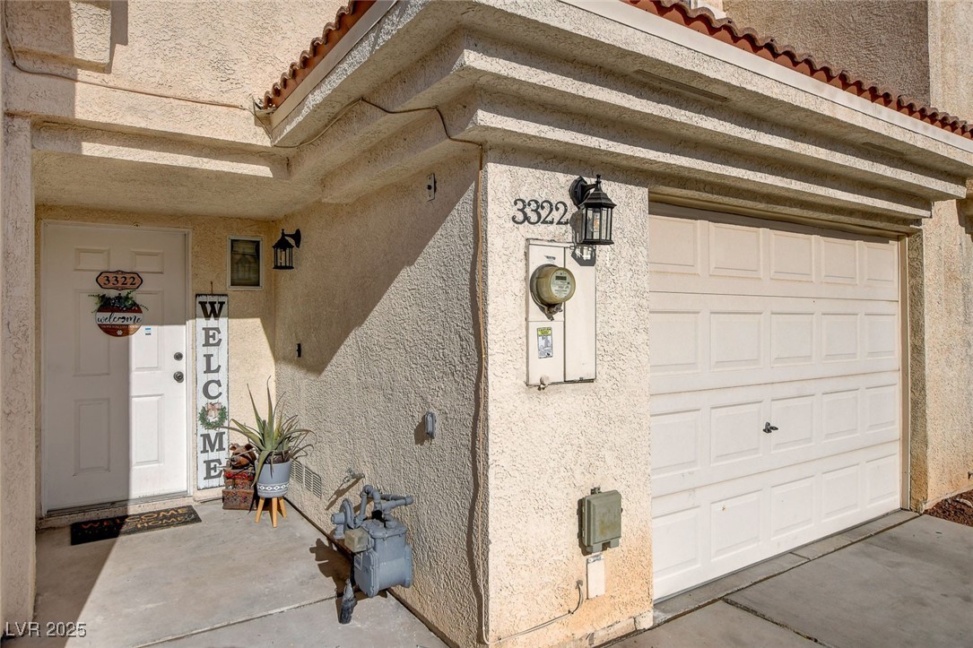3322 Dragon Fly Street