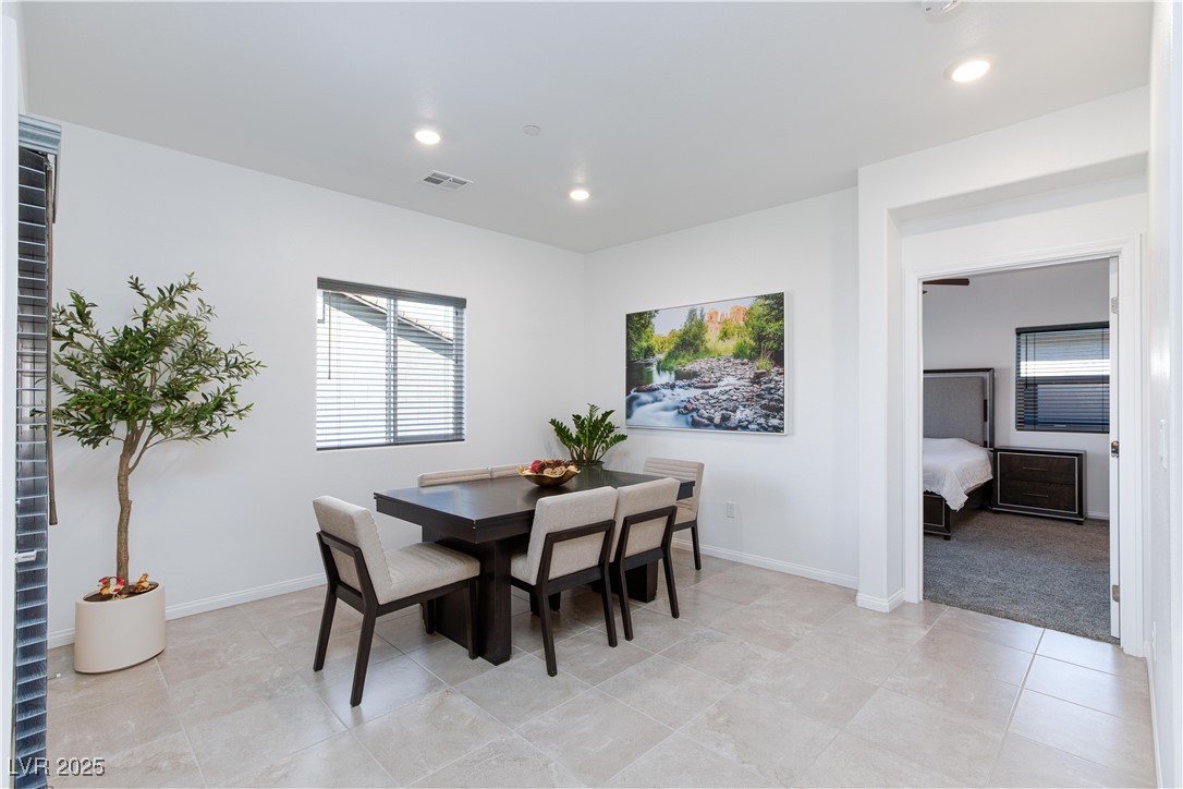 Henderson, Nevada 89044, United States, 3 Bedrooms Bedrooms, ,2 BathroomsBathrooms,Residential,Active,214700