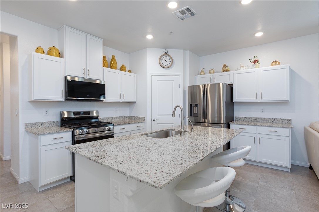 Henderson, Nevada 89044, United States, 3 Bedrooms Bedrooms, ,2 BathroomsBathrooms,Residential,Active,214700