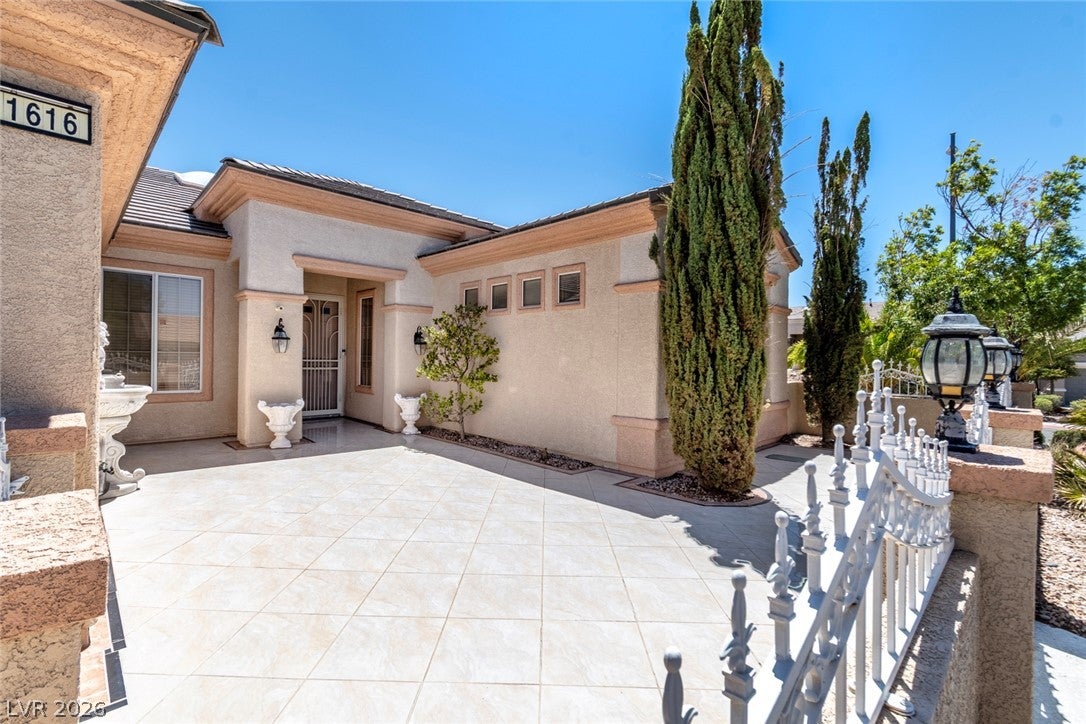 1616 Bontemps Court