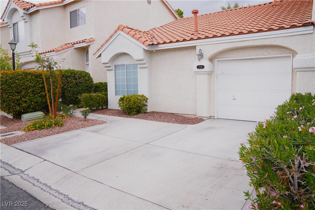 5958 Greenery View Lane